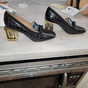 Tory Burch heeled loafer with unique heel